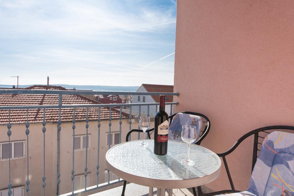 Guest House Mamut Kastela Bagian luar foto