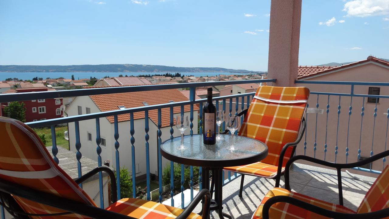Guest House Mamut Kastela Bagian luar foto