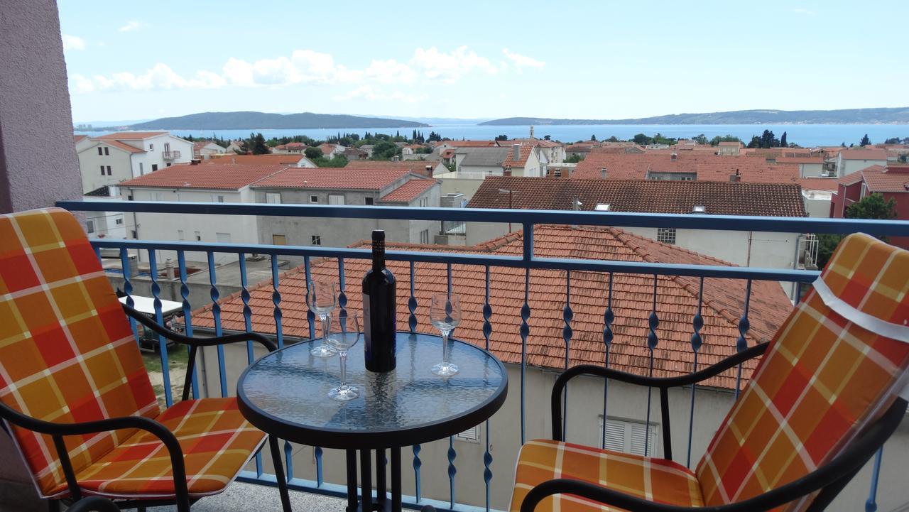 Guest House Mamut Kastela Bagian luar foto