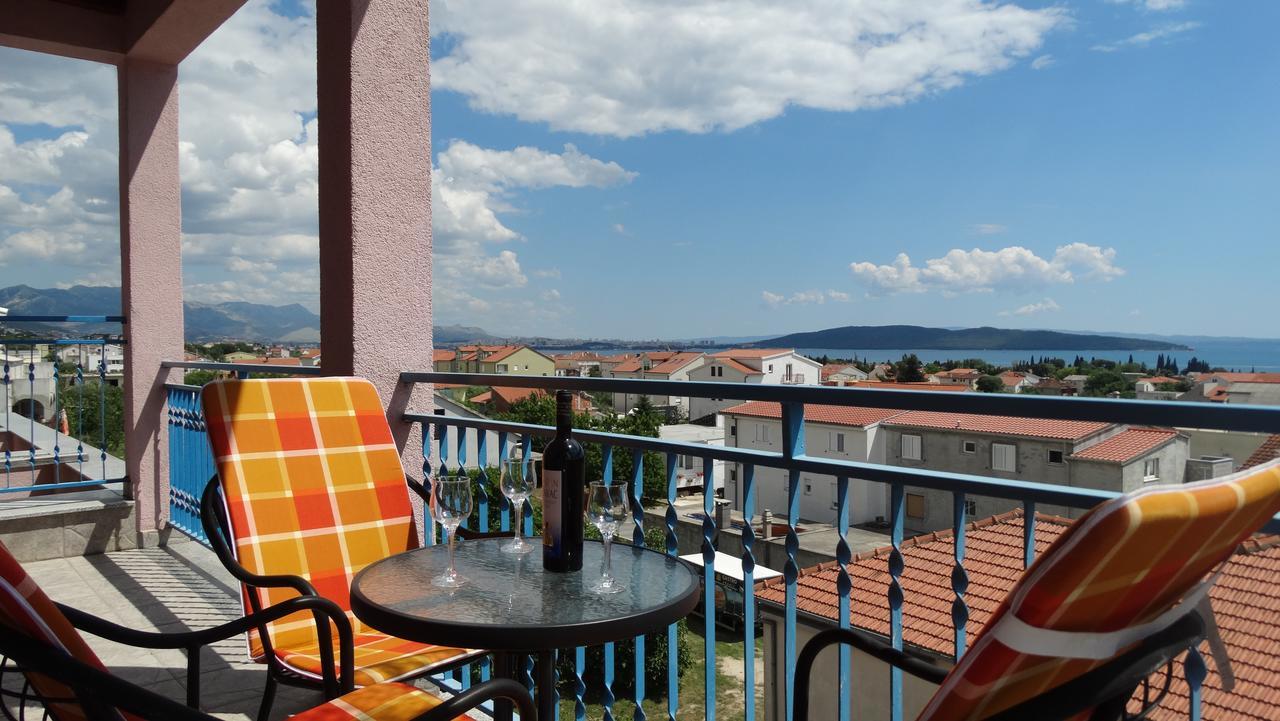 Guest House Mamut Kastela Bagian luar foto